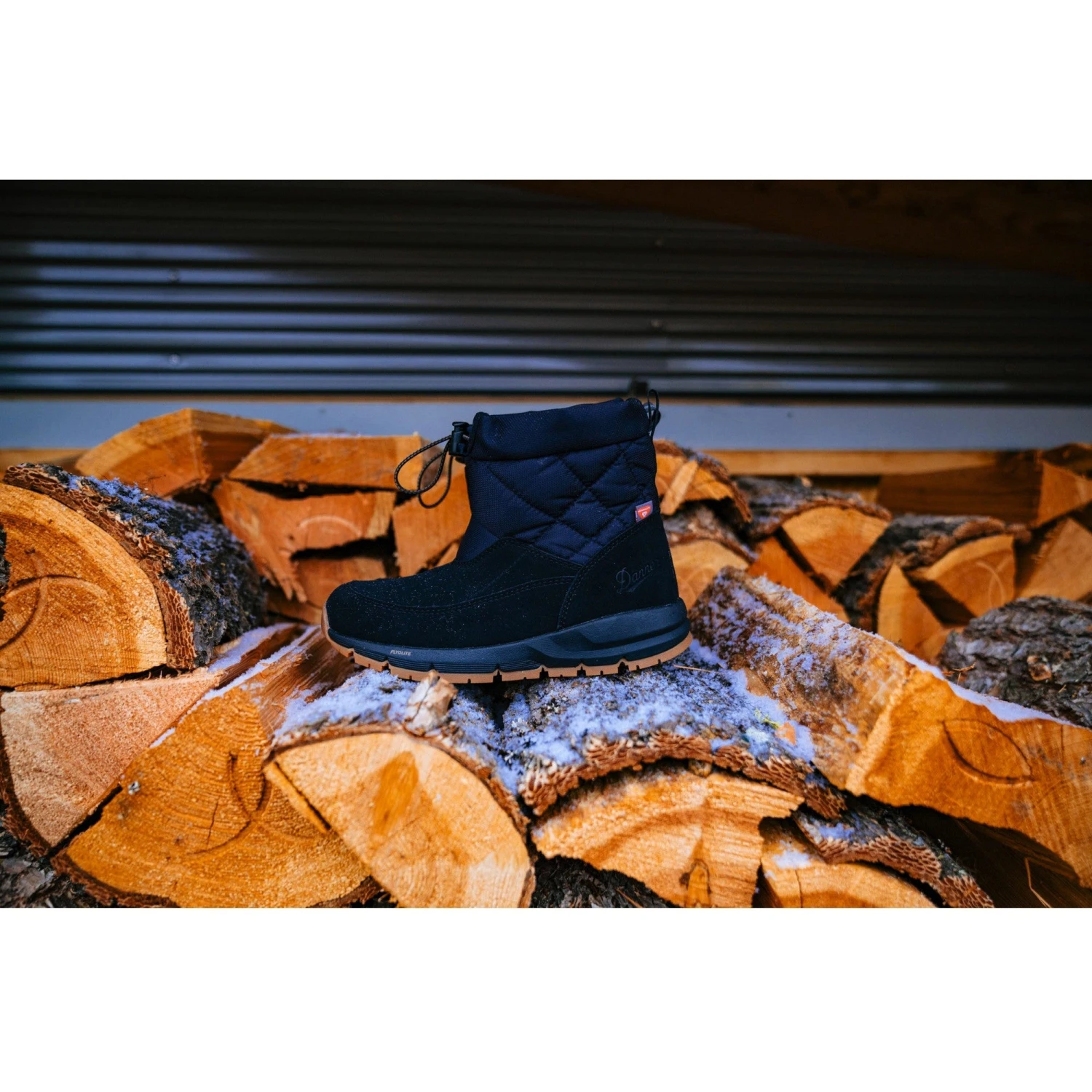 Danner Women's Cloud Cap 7" WP 400G Hiking Boot - Black - 38523 10 Danner Women's Cloud Cap 7" WP 400G Hiking Boot - Black - 38523 - Image 8